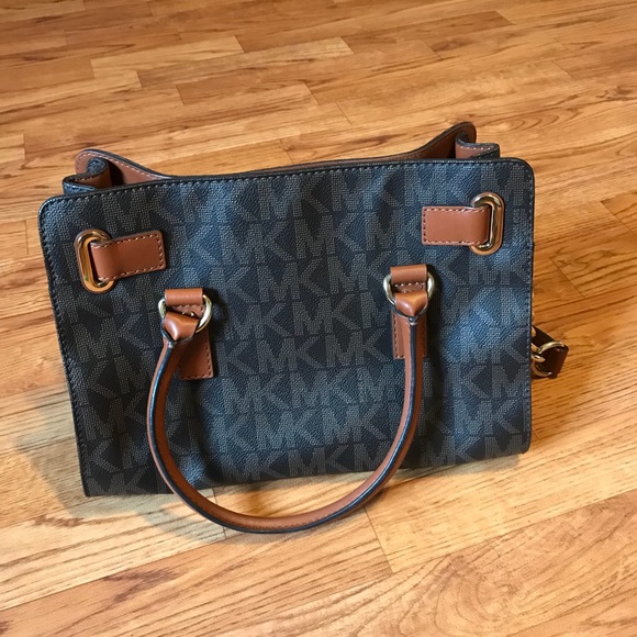 Michael Kors Hamilton Medium Logo 💕 - Picture 3 of 13